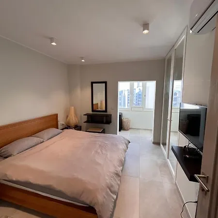 Luxury Private - Tv