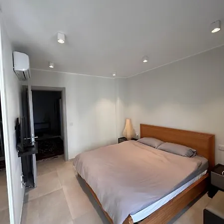Luxury Private - Tv Hotell *