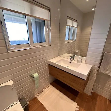 Luxury Private - Tv